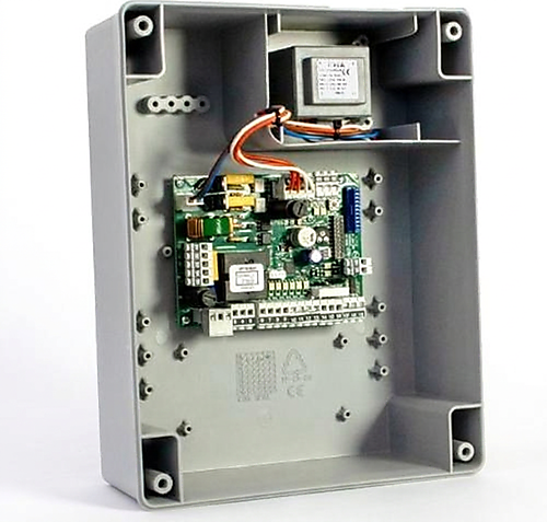 Cardin T101E besturingskast 230V voor 1 poortmotor
